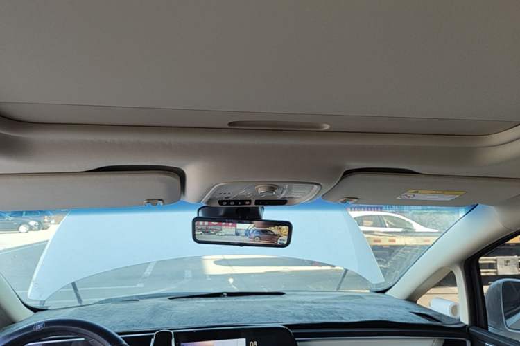 Used Buick GL8 2023 ES Lu Zun Luxury Model Headliner