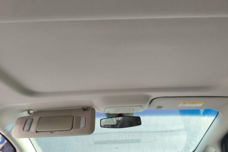 Used Buick GL8 2023 Land Executive Class Comfort Model Headliner