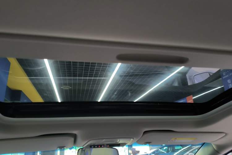 Used Buick GL8 2023 ES Lu Zun Comfort Model Headliner