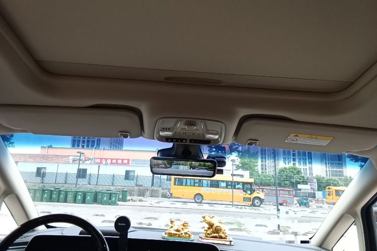 Used Buick GL8 2023 ES Lu Zun Luxury Model Headliner