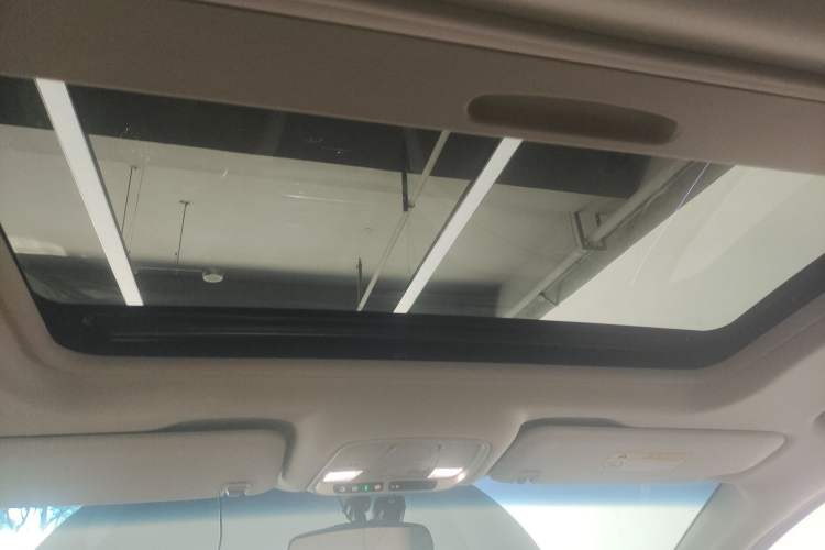 Used Buick GL8 2023 ES Lu Zun Comfort Model Headliner