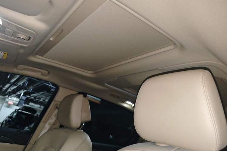 Used Buick GL8 2023 ES Lu Zun Luxury Edition and Yue Version Headliner