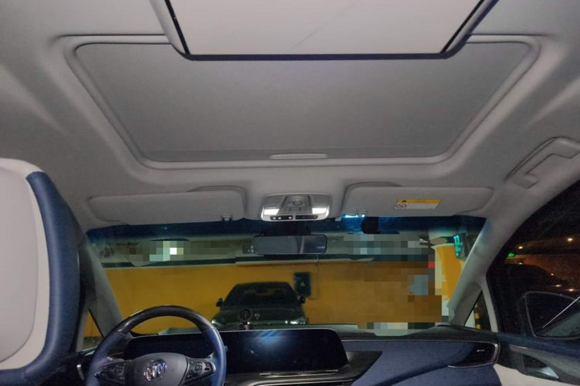 Used Buick GL8 2023 ES Lu Zun Comfort Model Headliner