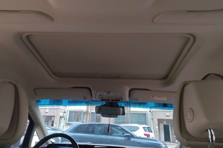Used Buick GL8 2023 ES Lu Zun Luxury Model Headliner