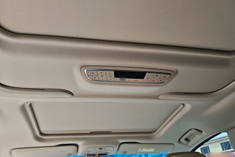 Used Buick GL8 2023 ES Lu Zun Luxury Model Headliner