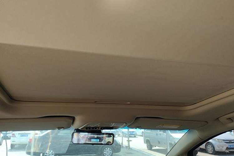 Used Buick GL8 2023 ES Lu Zun Deluxe Model Headliner