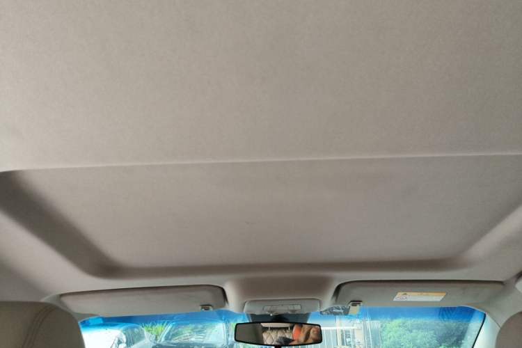 Used Buick GL8 2023 Land Executive Class Comfort Model Headliner
