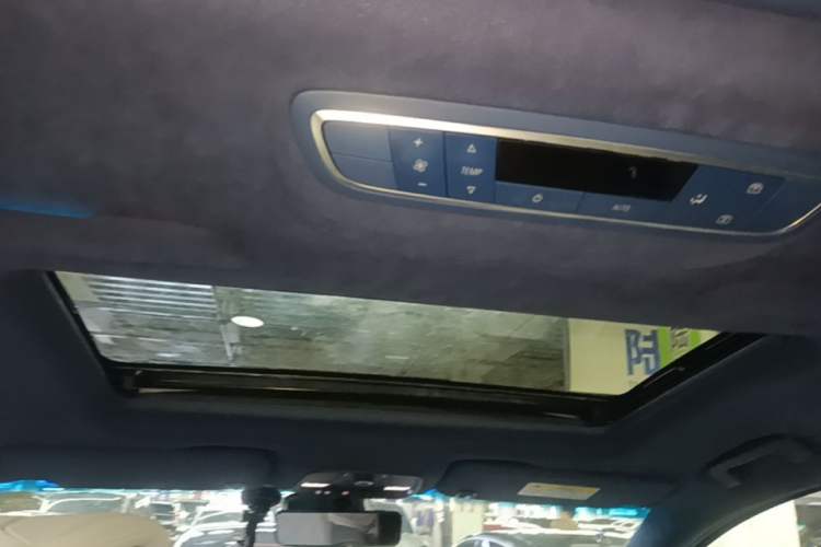 Used Buick GL8 2023 Avenir Avia Four-Seat Prestige Edition Headliner