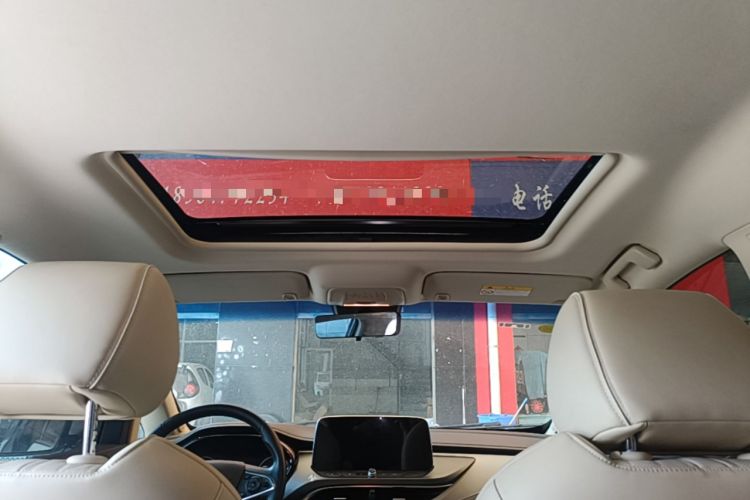 Used Buick GL8 2023 Land Executive Class Deluxe Model Headliner