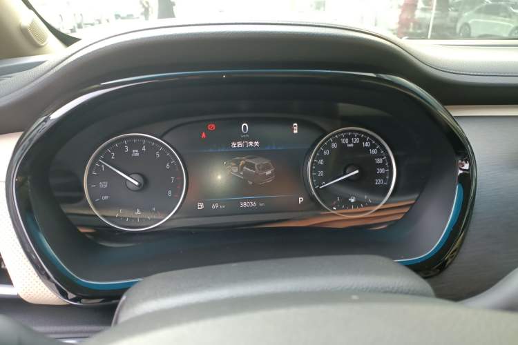 Used Buick GL8 2023 Facelifted Land Cruiser Executive Luxury Version Instrument Cluster