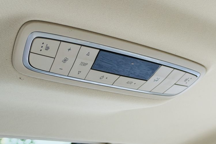 Used Buick GL8 2023 ES Lu Zun Deluxe Model Interior 1
