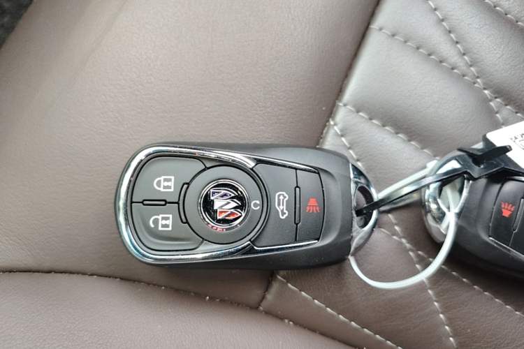 Used Buick GL8 2023 Land Executive Class 652T Luxury Model Interior 1