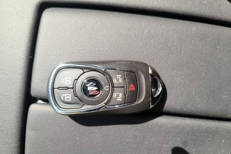 Used Buick GL8 2023 ES Lu Zun Deluxe Model Interior 1