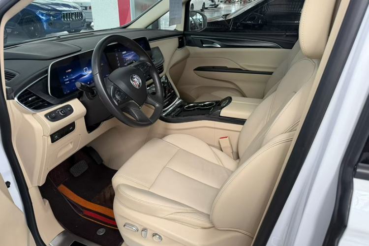 Used Buick GL8 2023 ES Lu Zun Deluxe Model Interior 1