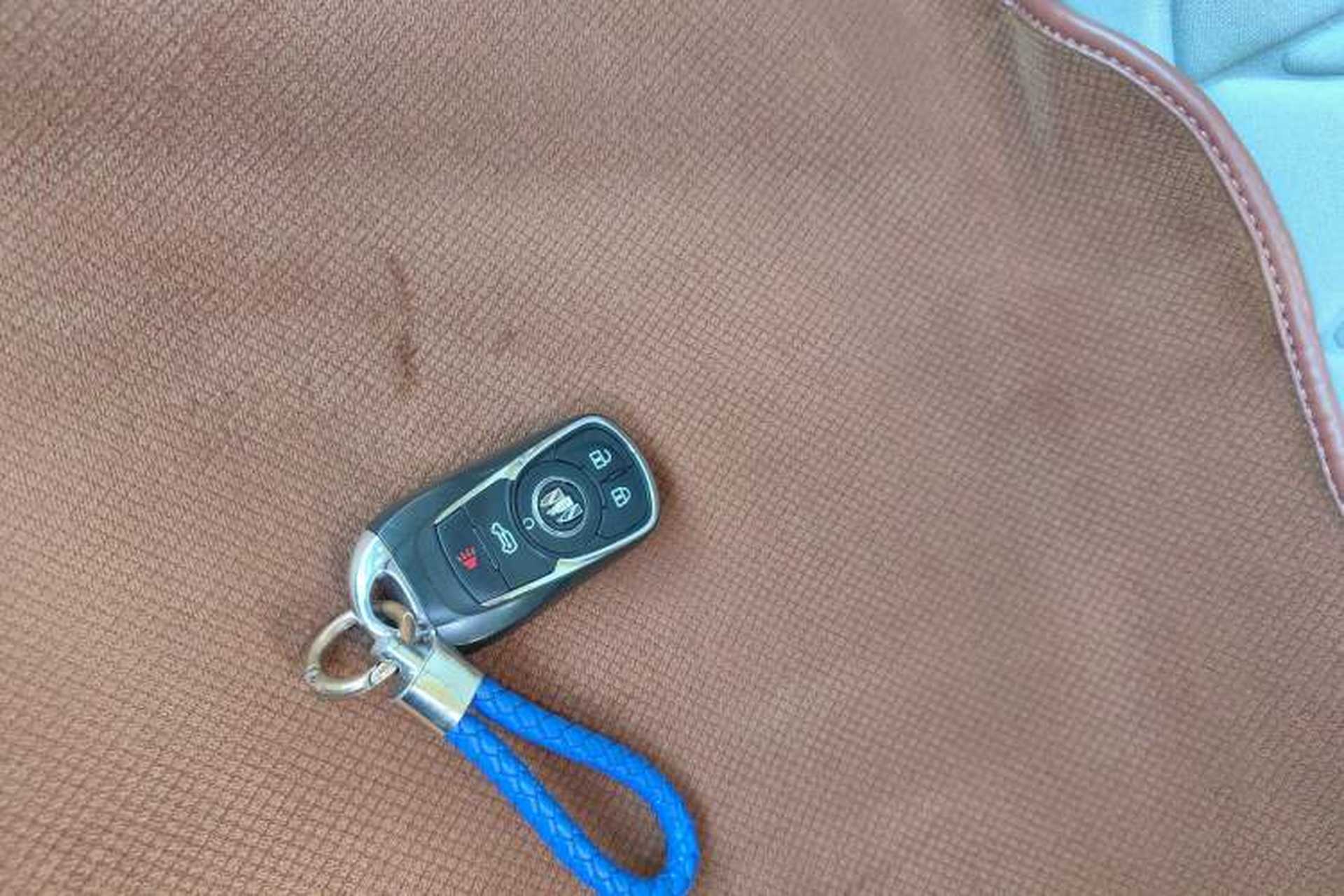 Used Buick GL8 2023 ES Lu Zun Comfort Model Interior 1