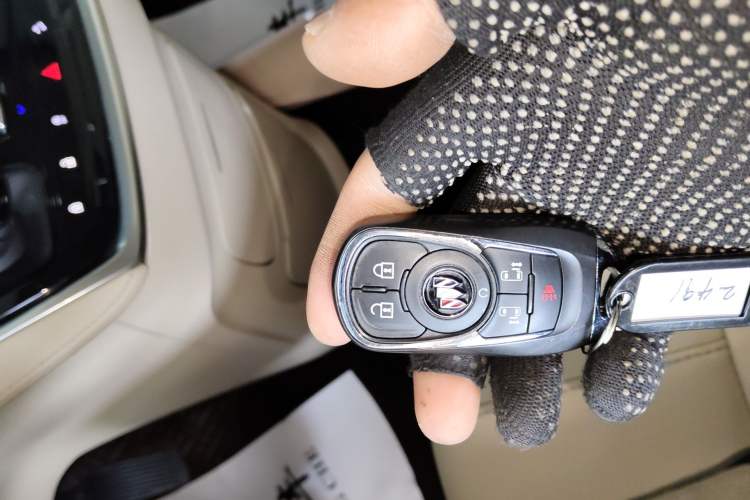 Used Buick GL8 2023 ES Lu Zun Deluxe Model Interior 1
