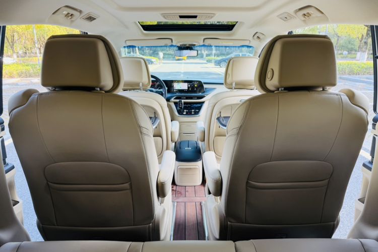 Used Buick GL8 2023 ES Lu Zun Deluxe Model Interior 10