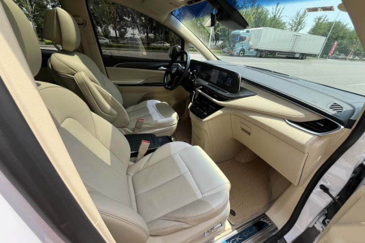 Used Buick GL8 2023 ES Lu Zun Deluxe Model Interior 10