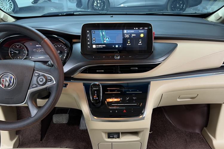 Used Buick GL8 2023 Facelifted Land Cruiser Executive Luxury Version Interior 10
