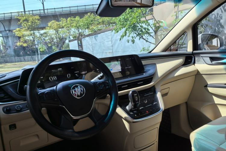 Used Buick GL8 2023 ES Lu Zun Deluxe Model Interior 11
