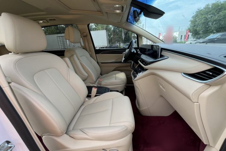 Used Buick GL8 2023 ES Lu Zun Deluxe Model Interior 13