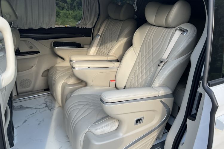 Used Buick GL8 2023 ES Lu Zun Comfort Model Interior 2