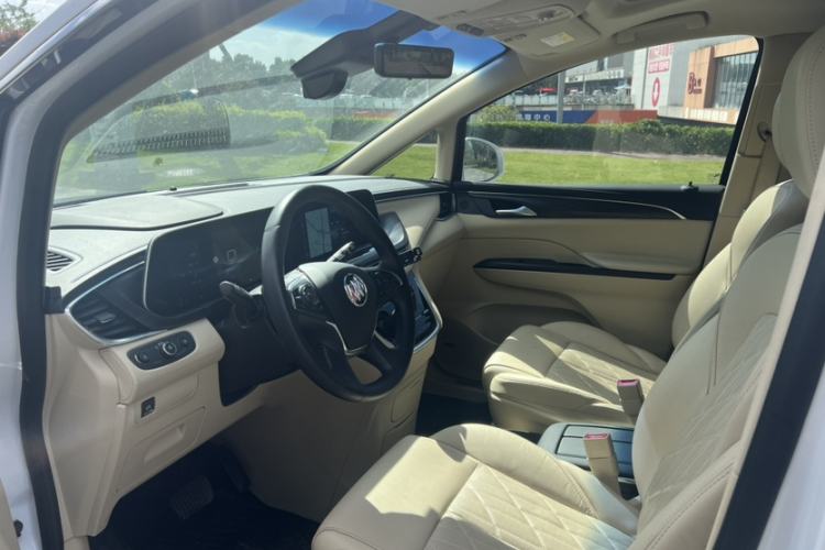 Used Buick GL8 2023 ES Lu Zun Flagship Model Interior 3