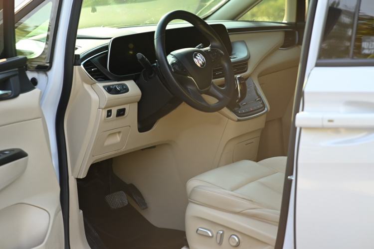 Used Buick GL8 2023 ES Lu Zun Deluxe Model Interior 3
