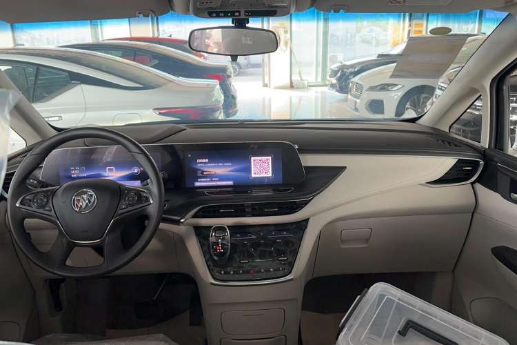 Used Buick GL8 2023 ES Lu Zun Comfort Model Interior 3