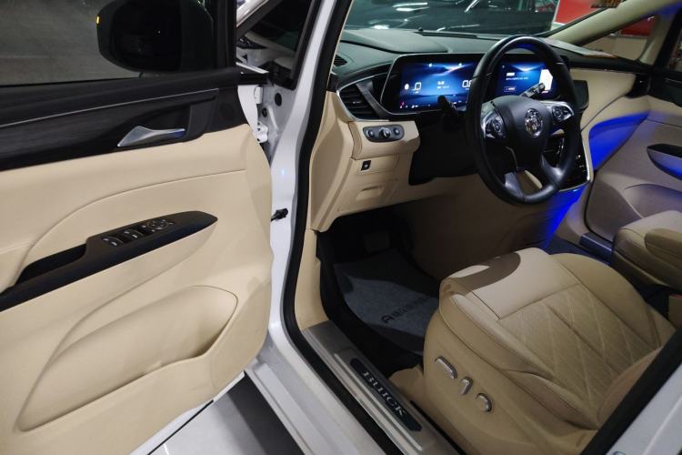 Used Buick GL8 2023 ES Lu Zun Luxury Model Interior 3