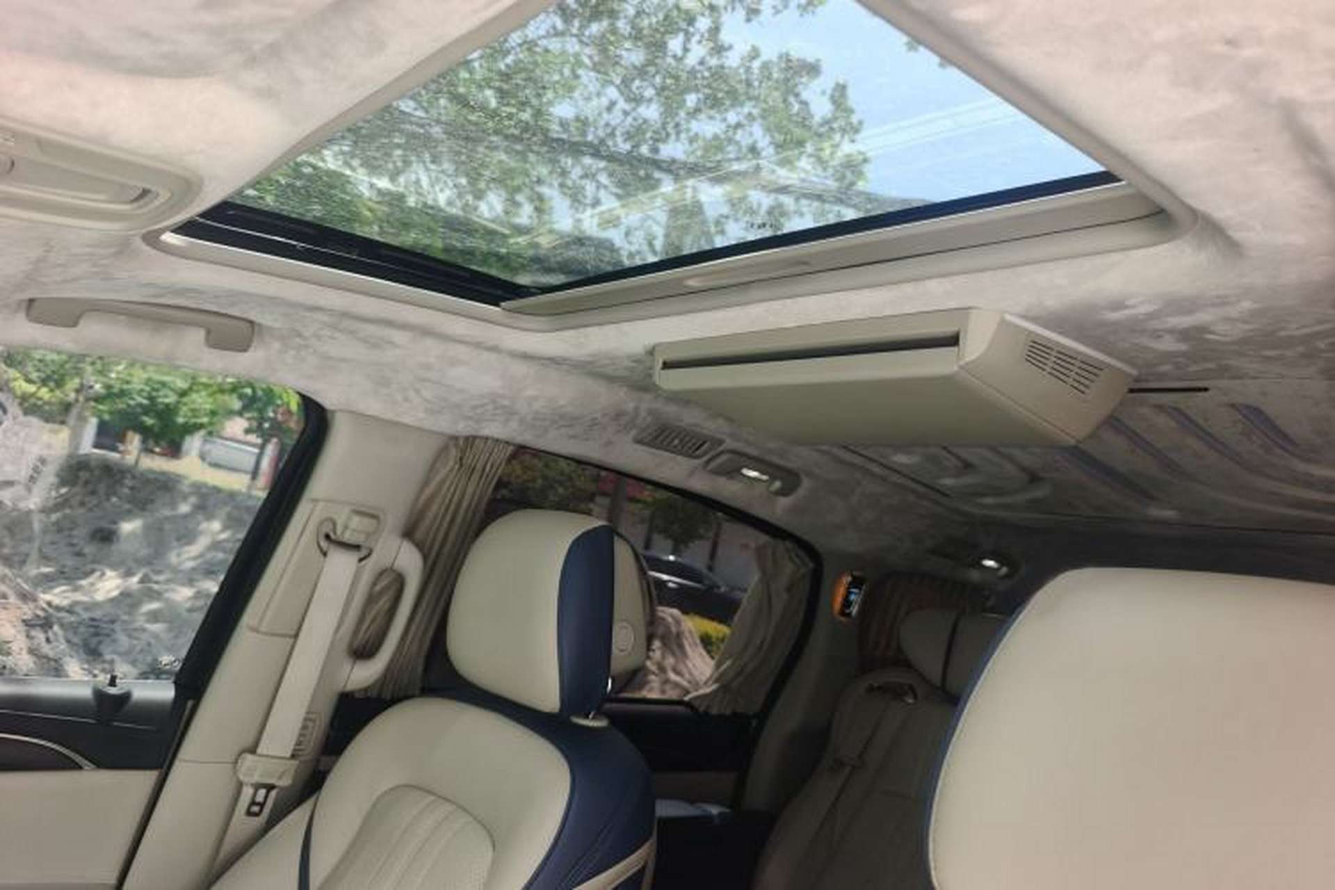 Used Buick GL8 2023 ES Lu Zun Comfort Model Interior 3