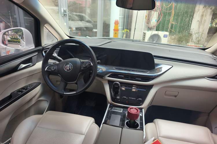 Used Buick GL8 2023 ES Lu Zun Comfort Model Interior 4