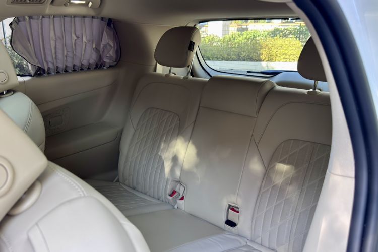 Used Buick GL8 2023 ES Lu Zun Luxury Model Interior 5