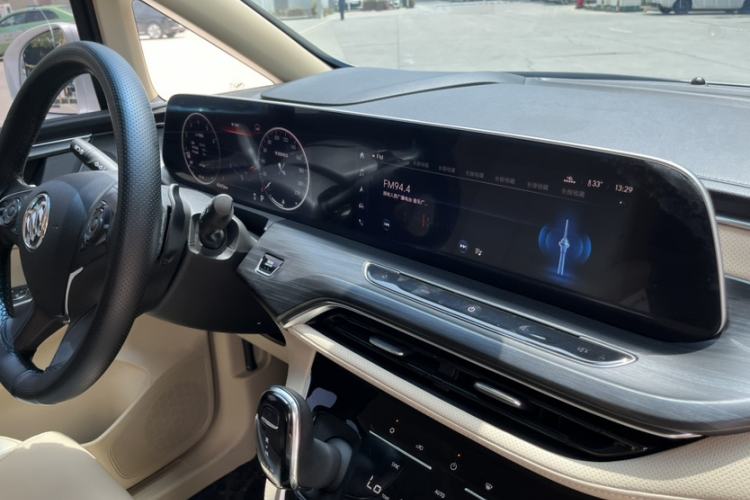 Used Buick GL8 2023 ES Lu Zun Deluxe Model Interior 5