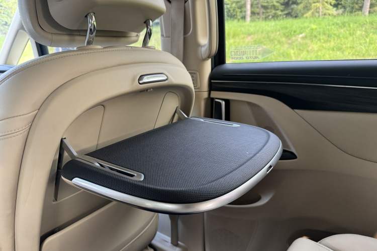 Used Buick GL8 2023 ES Lu Zun Deluxe Model Interior 5