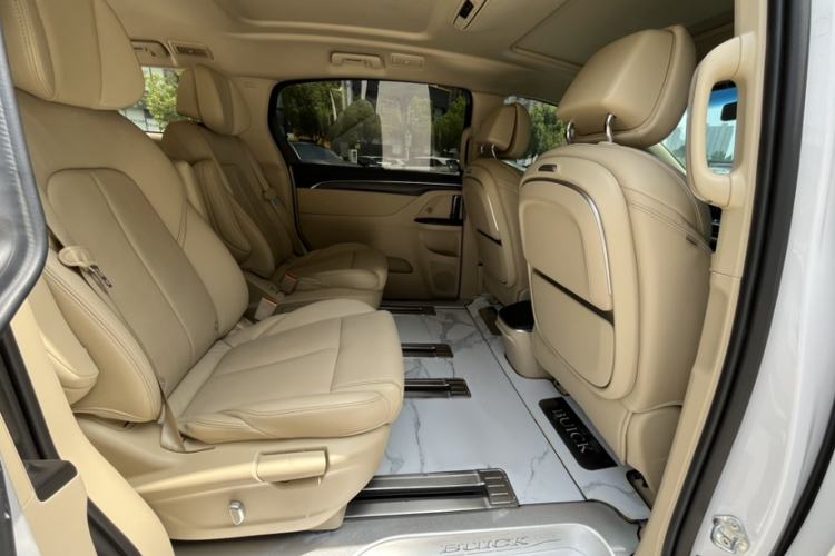 Used Buick GL8 2023 ES Lu Zun Deluxe Model Interior 6