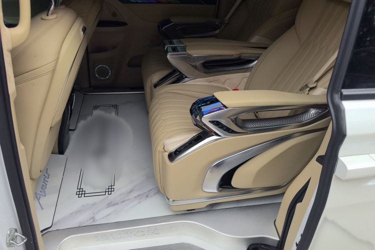Used Buick GL8 2023 ES Lu Zun Deluxe Model Interior 7
