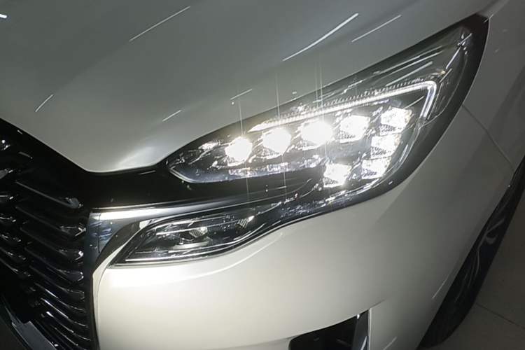Used Buick GL8 2023 ES Lu Zun Comfort Model Left Front Headlight