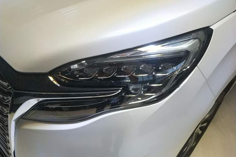 Used Buick GL8 2023 ES Lu Zun Comfort Model Left Front Headlight