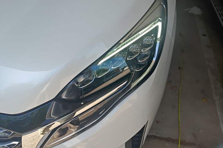 Used Buick GL8 2023 ES Lu Zun Comfort Model Left Front Headlight