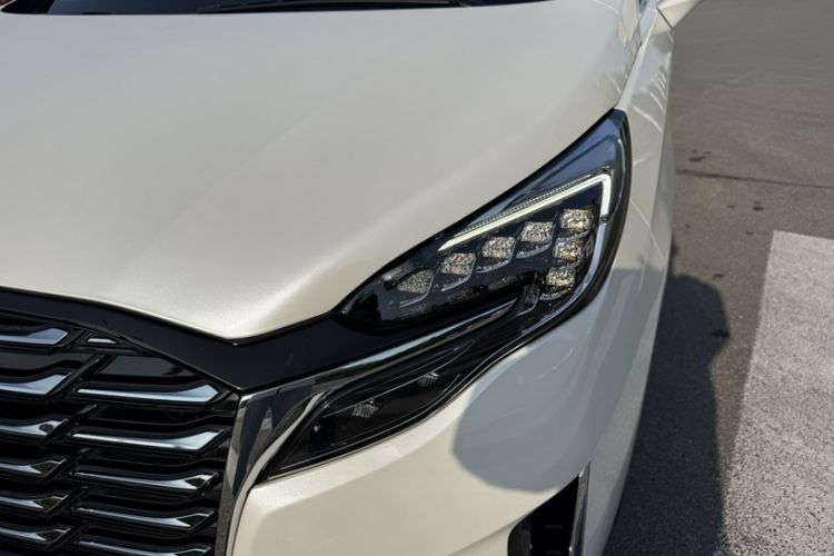 Used Buick GL8 2023 ES Lu Zun Deluxe Model Left Front Headlight