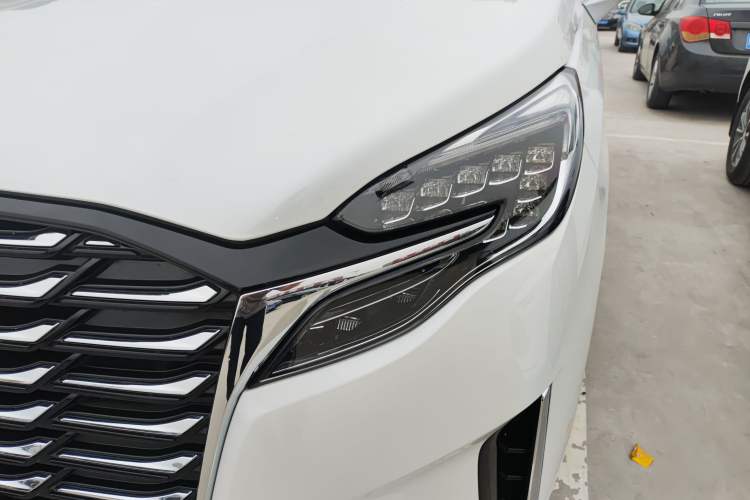 Used Buick GL8 2023 ES Lu Zun Deluxe Model Left Front Headlight