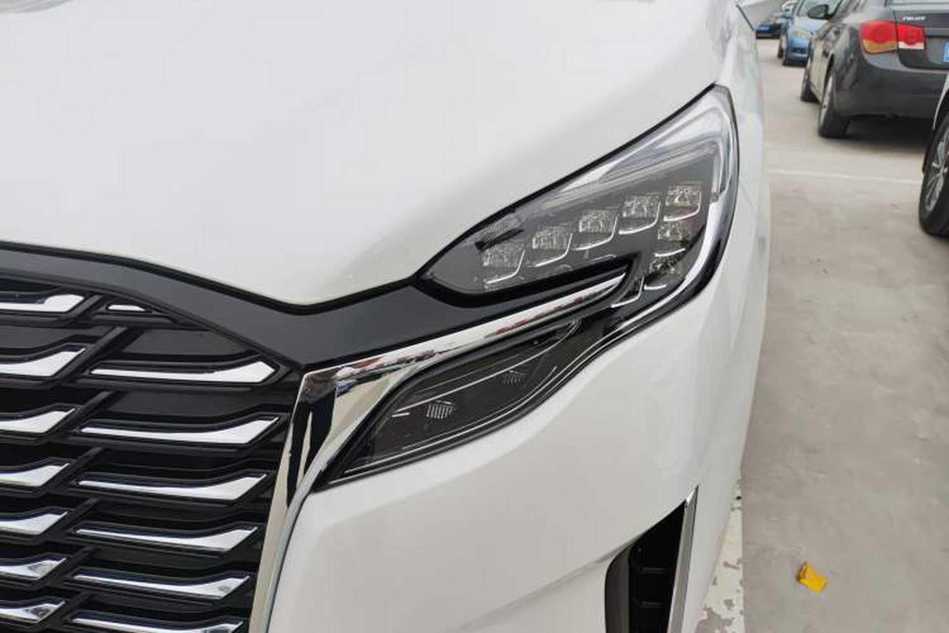 Used Buick GL8 2023 ES Lu Zun Deluxe Model Left Front Headlight