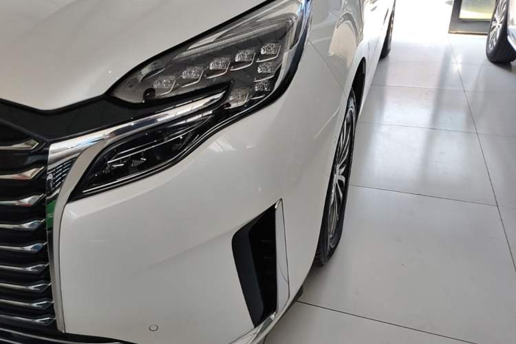 Used Buick GL8 2023 ES Lu Zun Deluxe and Yue Edition Left Front Headlight