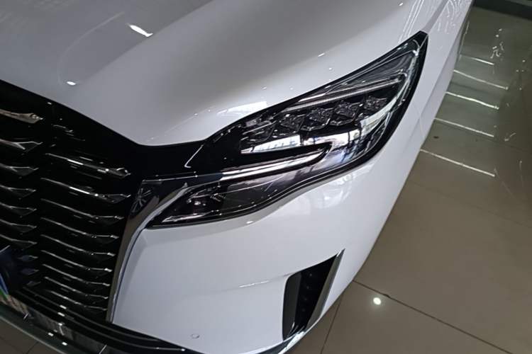 Used Buick GL8 2023 ES Lu Zun Luxury Model Left Front Headlight