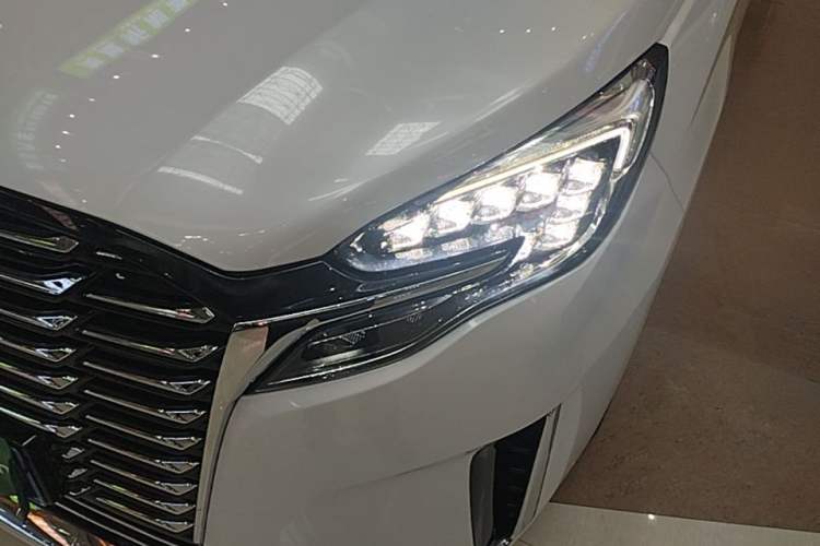 Used Buick GL8 2023 ES Lu Zun Deluxe Model Left Front Headlight
