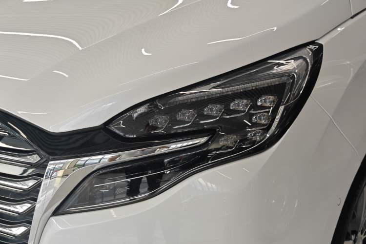 Used Buick GL8 2023 ES Lu Zun Deluxe Model Left Front Headlight