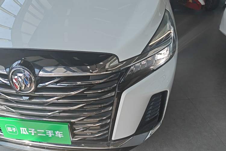 Used Buick GL8 2023 Facelifted Land Cruiser Executive Luxury Version Left Front Headlight