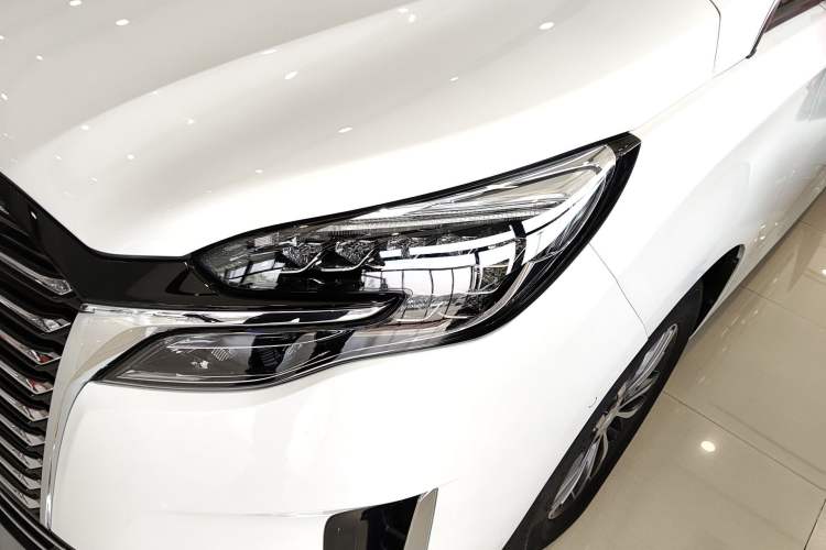 Used Buick GL8 2023 ES Lu Zun Deluxe Model Left Front Headlight