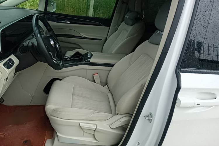 Used Buick GL8 2023 ES Lu Zun Comfort Model Left Front Seat